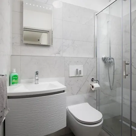 Andrija Family Dream With Heated Pool At The Sea With Beautiful Garden, Outside Cinema And Kids Playground