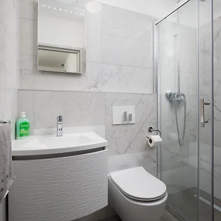 Andrija Family Dream With Heated Pool At The Sea With Beautiful Garden, Outside Cinema And Kids Playground *