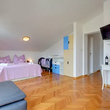Andrija Family Dream With Heated Pool At The Sea With Beautiful Garden, Outside Cinema And Kids Playground Villa