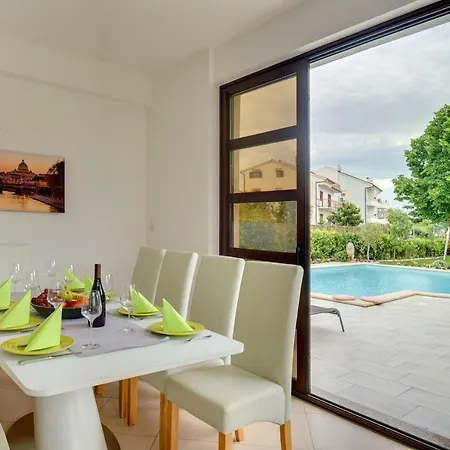 Andrija: Seaside Family Retreat With Heated Pool And Entertainment