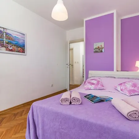 Andrija: Seaside Family Retreat With Heated Pool And Entertainment Villa Fazana