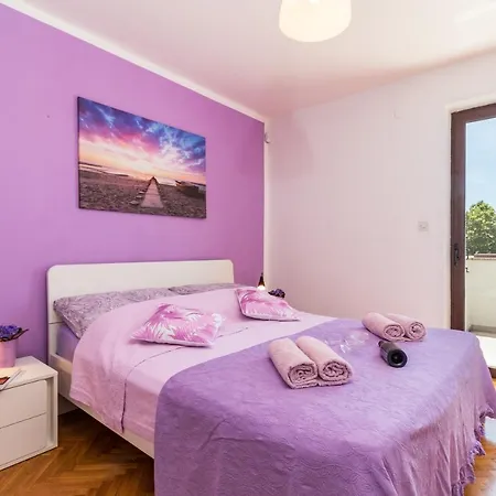 Villa Andrija Family Dream With Heated Pool At The Sea With Beautiful Garden, Outside Cinema And Kids Playground *