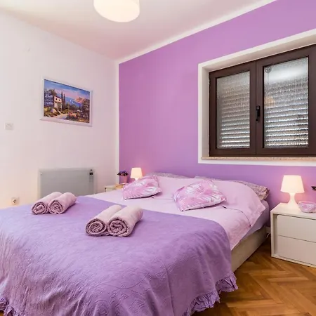 Villa Andrija Family Dream With Heated Pool At The Sea With Beautiful Garden, Outside Cinema And Kids Playground *